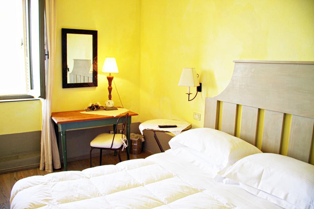 Locanda Delle Mura Anna De Croy Magliano in Toscana Bagian luar foto